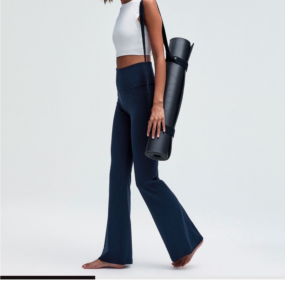 Lululemon Groove Nulu Navy high rise flared pant